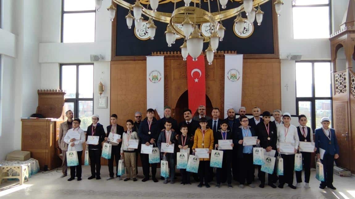 Genç Sada  Kur’an-ı Kerim’i Güzel Okuma Yarışması ve Genç Bilaller Ezan Okuma Yarışması