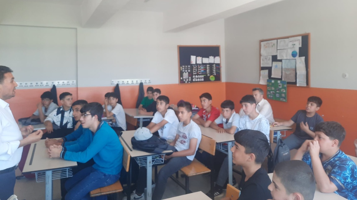 Şehit Mustafa Serin Anadolu İmam Hatip Lisesi tarafından okulumuzda , okul tanıtım etkinliği düzenlenmiştir.